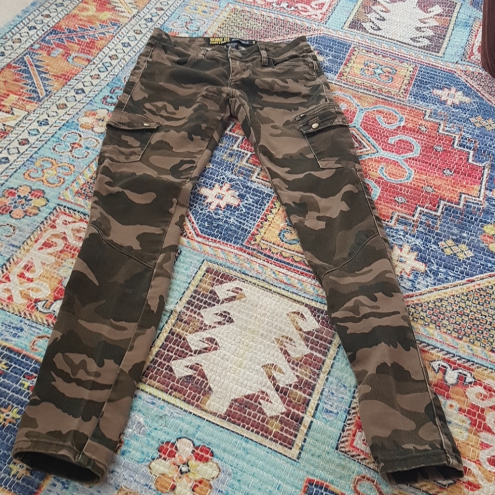 Skinny fit army pants